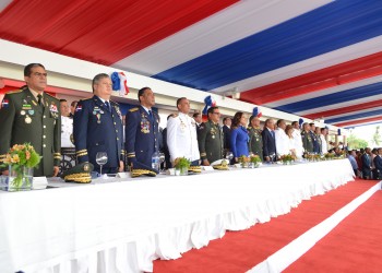 PRESIDENTE DANILO MEDINA ENCABEZA CEREMONIA DE GRADUACIÓN ACADEMIA NAVAL DE LA ARMADA DE REPÚBLICA DOMINICANA