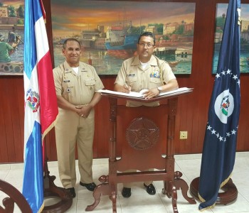 COMANDANTE GENERAL RECIBE VISITA DE DESPEDIDA DEL AGREGADO NAVAL DE COLOMBIA