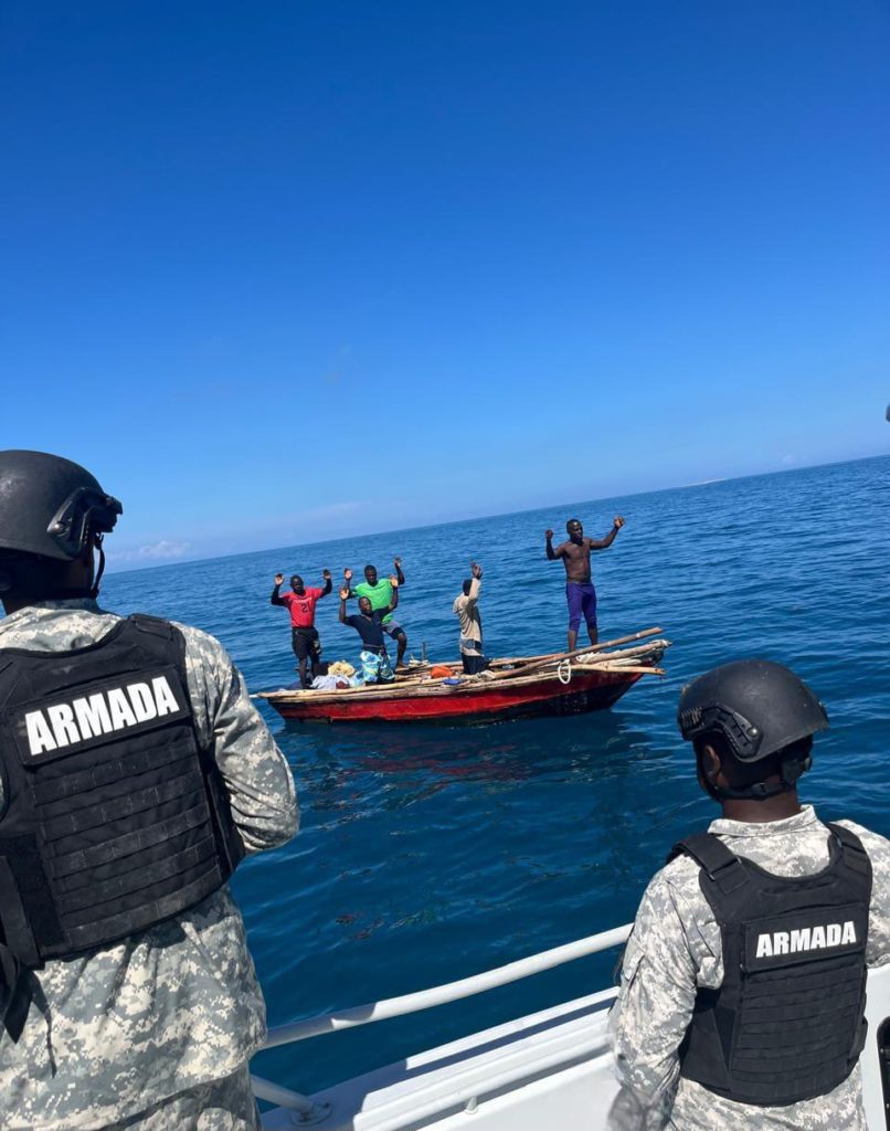 Armada de la República Dominicana realiza operativo marítimo como parte de la seguridad fronteriza en Monte Cristi ⚓