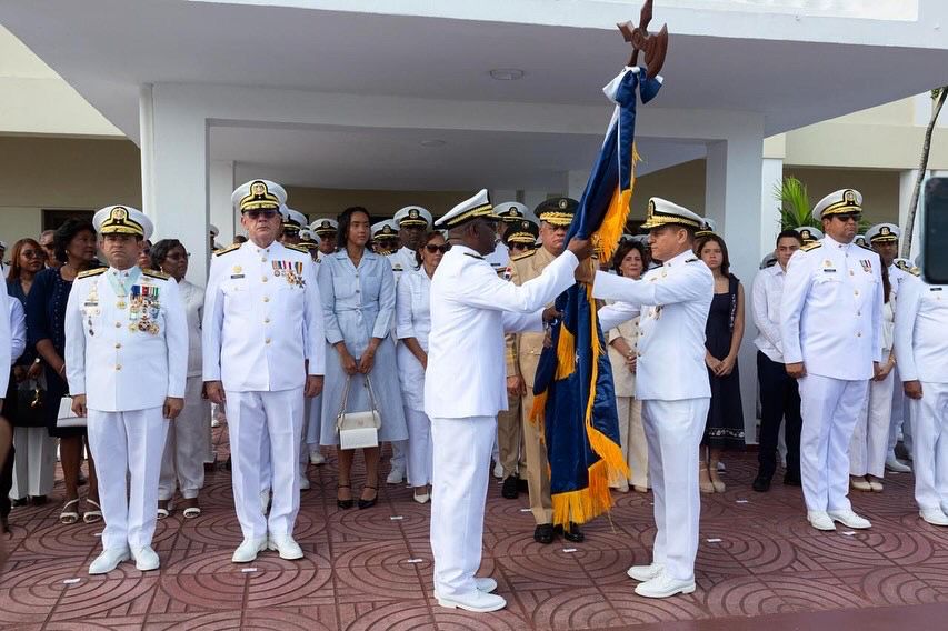 ARMADA DE REPÚBLICA DOMINICANA REALIZA SOLEMNE CEREMONIA DE CAMBIO DE MANDO