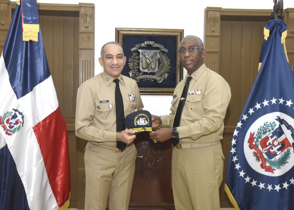 ️ARMADA Y DNCD REAFIRMAN COMPROMISO DE ACCIÓN CONJUNTA CONTRA EL NARCOTRÁFICO⚓️