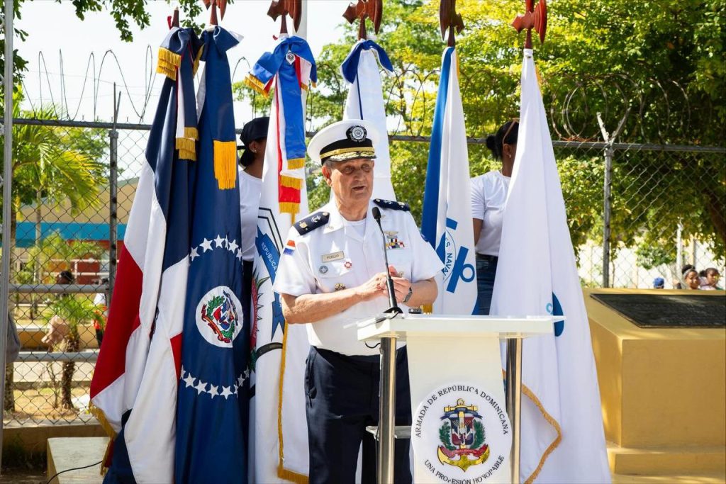 ARMADA DE REPÚBLICA DOMINICANA REALIZÓ JORNADA DE ATENCIÓN MÉDICA Y BIENESTAR EN VILLA MELLA⚓️