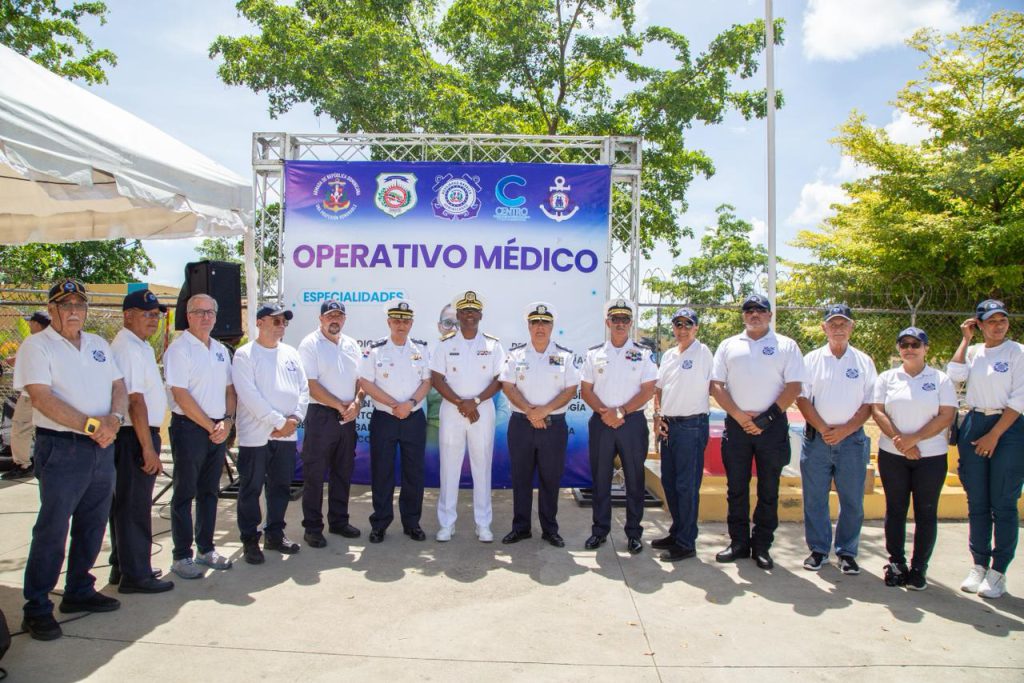 ARMADA DE REPÚBLICA DOMINICANA LLEVA JORNADA DE ATENCIÓN MÉDICA Y BIENESTAR A VILLA MELLA ⚓